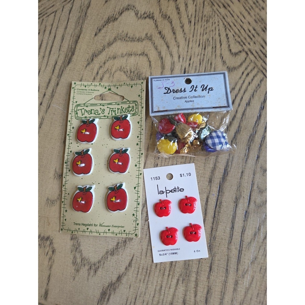 Vintage Buttons Dress It Up Buttons Trena's Trinkets Apples NOS Fruit La Petite